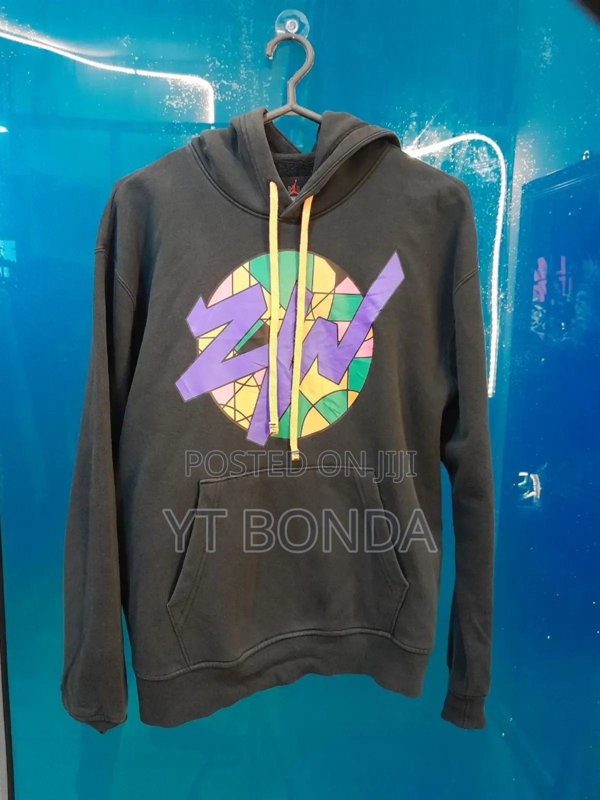 Hoodie Shurab Bonda