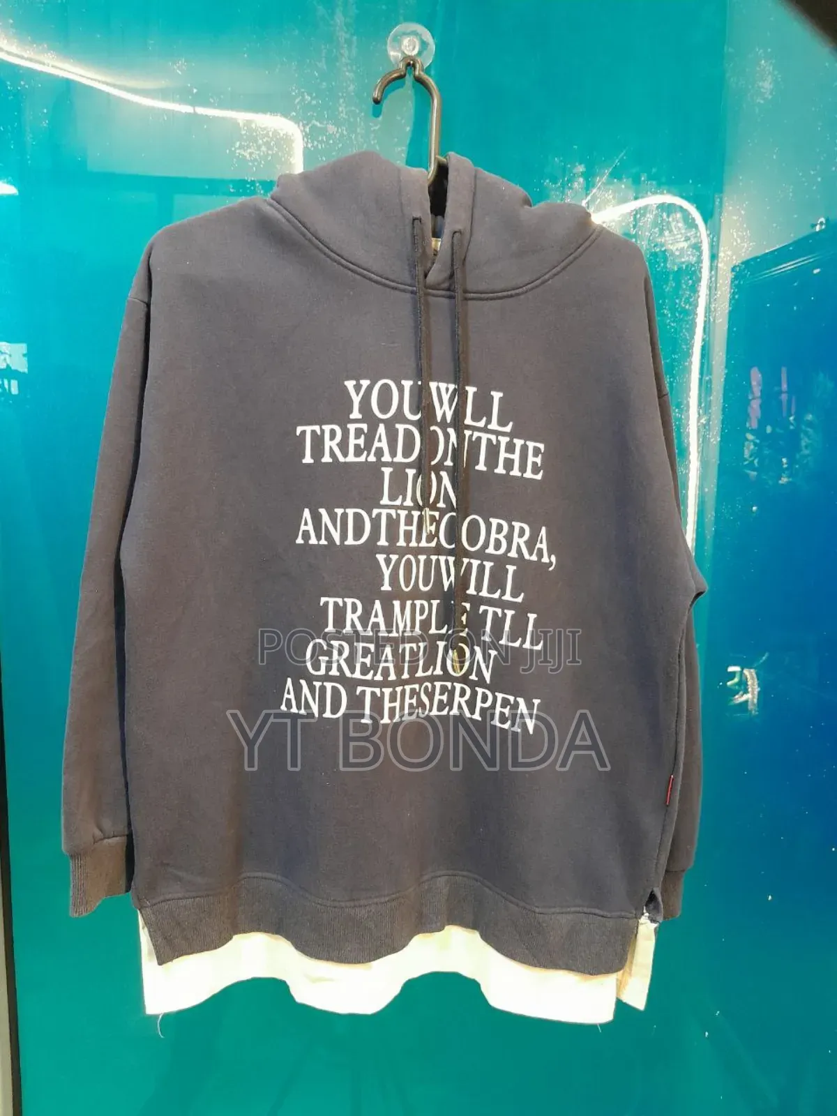 Hoodie Shurab Bonda