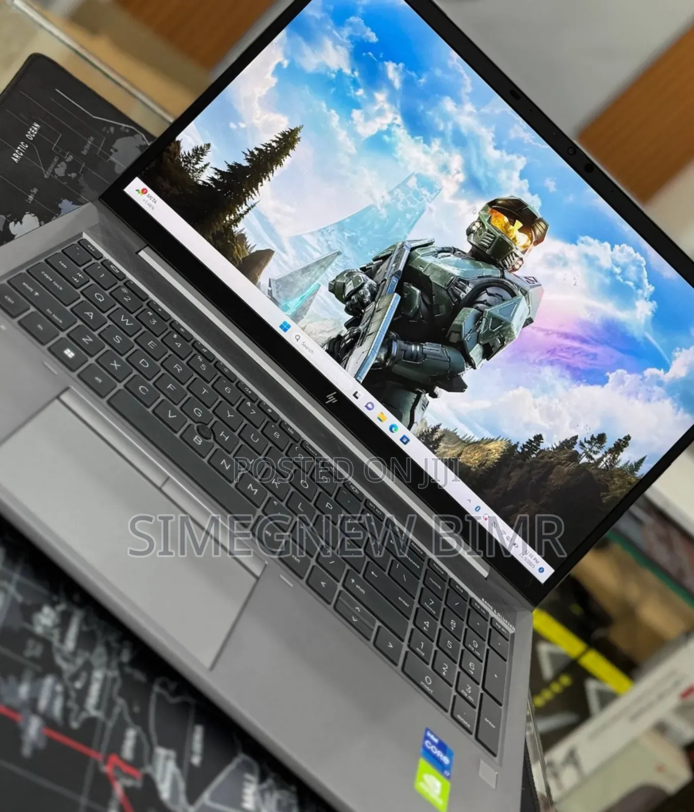 New Laptop HP ZBook Firefly G8 16GB Intel Core I7 SSD 512GB