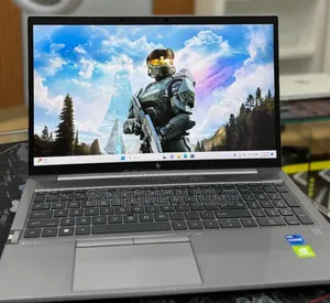 New Laptop HP ZBook Firefly G8 16GB Intel Core I7 SSD 512GB