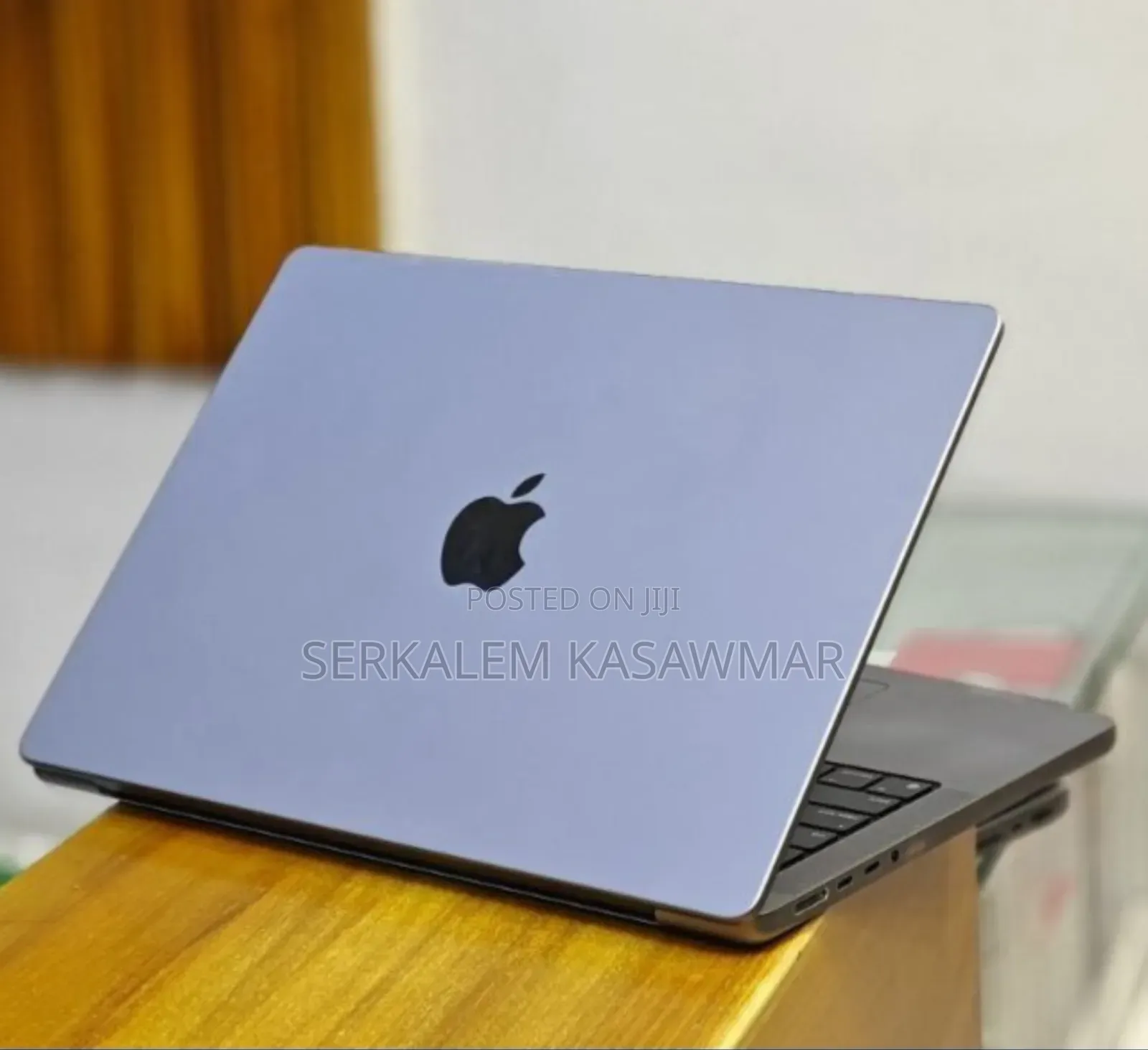 New Laptop Apple MacBook Pro M1 16GB Apple M1 SSD 512GB