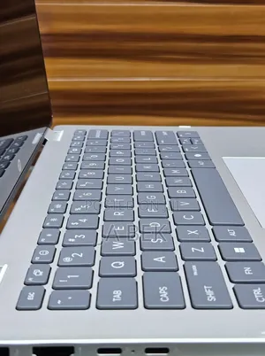 Photo - New Laptop HP OmniBook 5 14" 8GB Intel Core 5 SSD 512GB