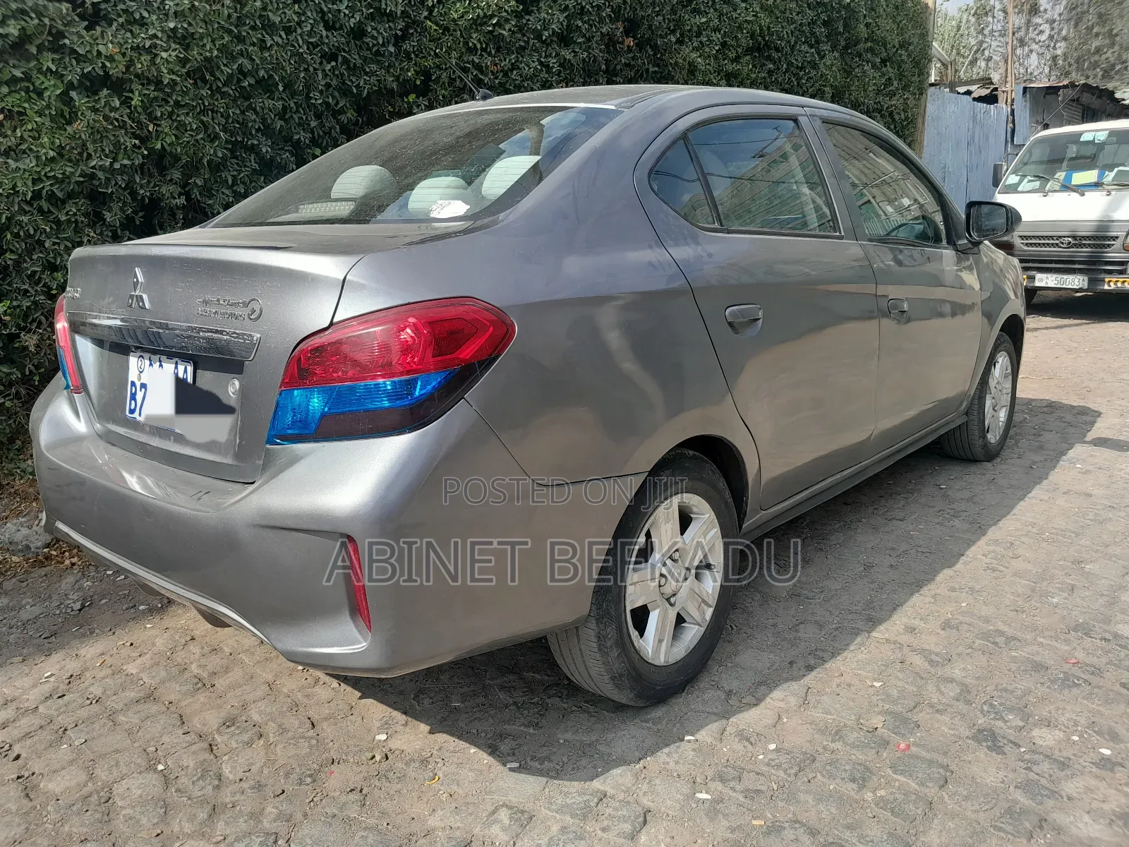 Mitsubishi Attrage 2021 Silver