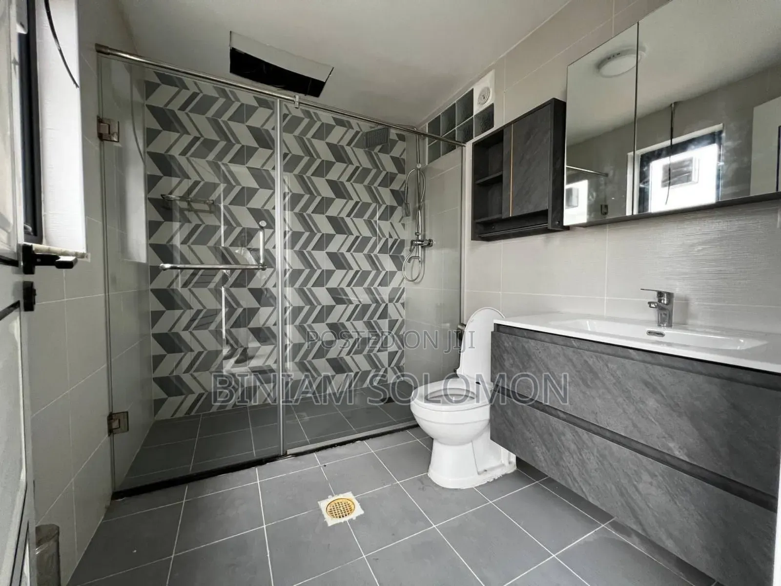 3bdrm Apartment in Bole for sale