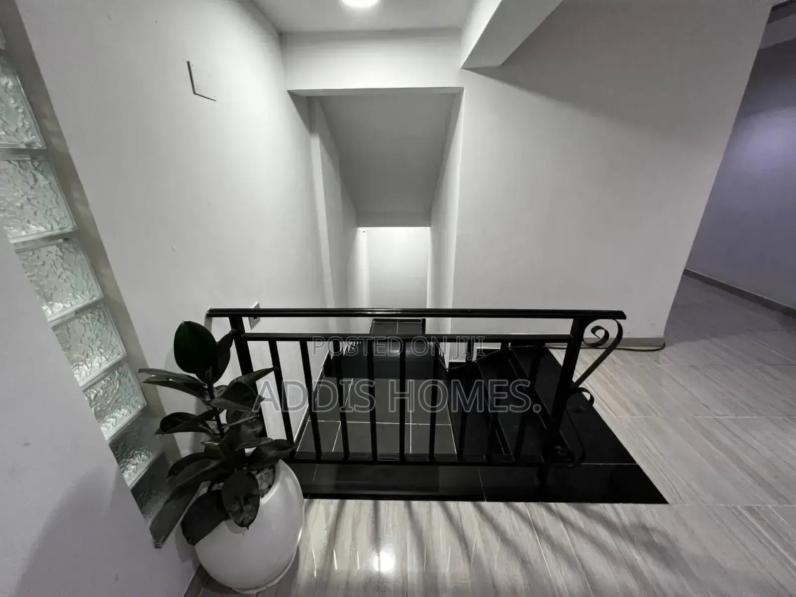 3bdrm Apartment in Bole for sale