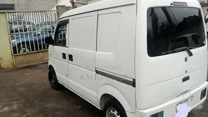 Suzuki Every Wagon 2012 White