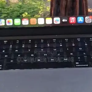 New Laptop Apple MacBook Pro M1 32GB Apple M1 Pro SSD 512GB