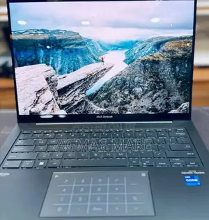 New Laptop Asus Zenbook Duo 14 16GB Intel Core I7 SSD 512GB