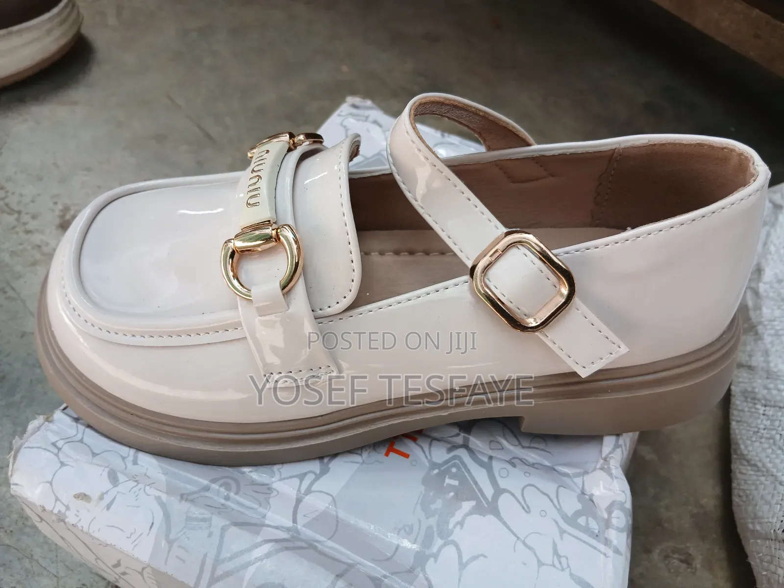 የሚያማምሩ ምየልጆች ጫማ