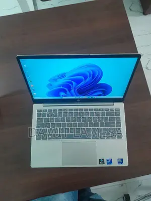 New Laptop HP 14-Ep0063 16GB Intel Core I5 SSD 512GB