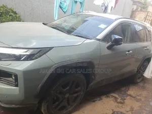 Toyota RAV4 2024 Green