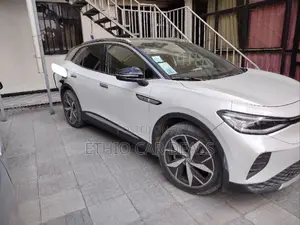 Volkswagen ID.4 Pro w/SK On Battery, 170kW DC Fast Charging Capability