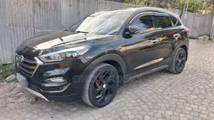Photo - Hyundai Tucson 2016 Black