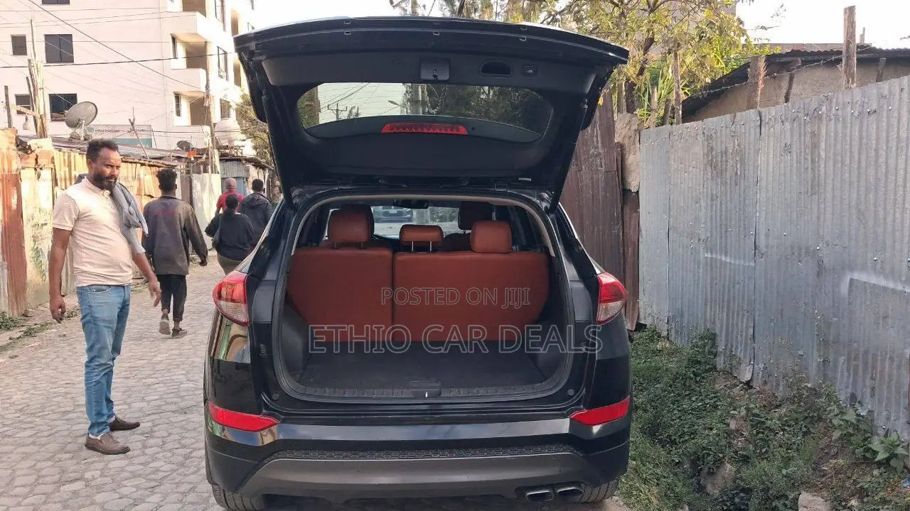 Hyundai Tucson 2016 Black