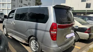 Hyundai Starex 2016 Silver