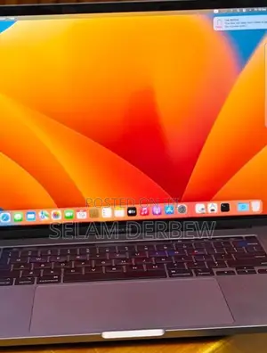 New Laptop Apple MacBook Pro 2019 16GB Intel Core I7 SSD 512GB