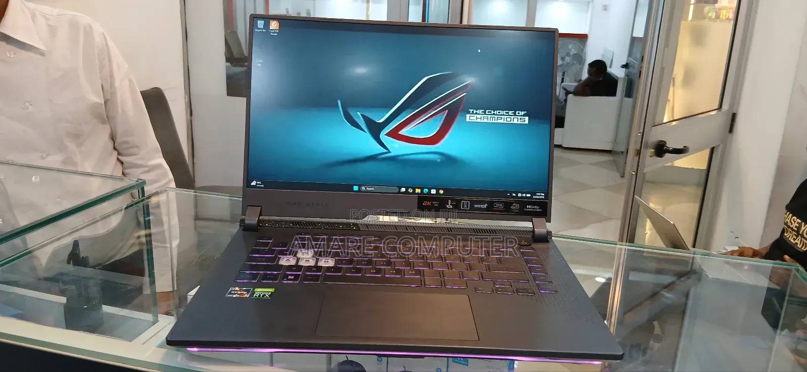 New Laptop Asus ROG Strix G15 16GB AMD Ryzen 7 SSD 512GB