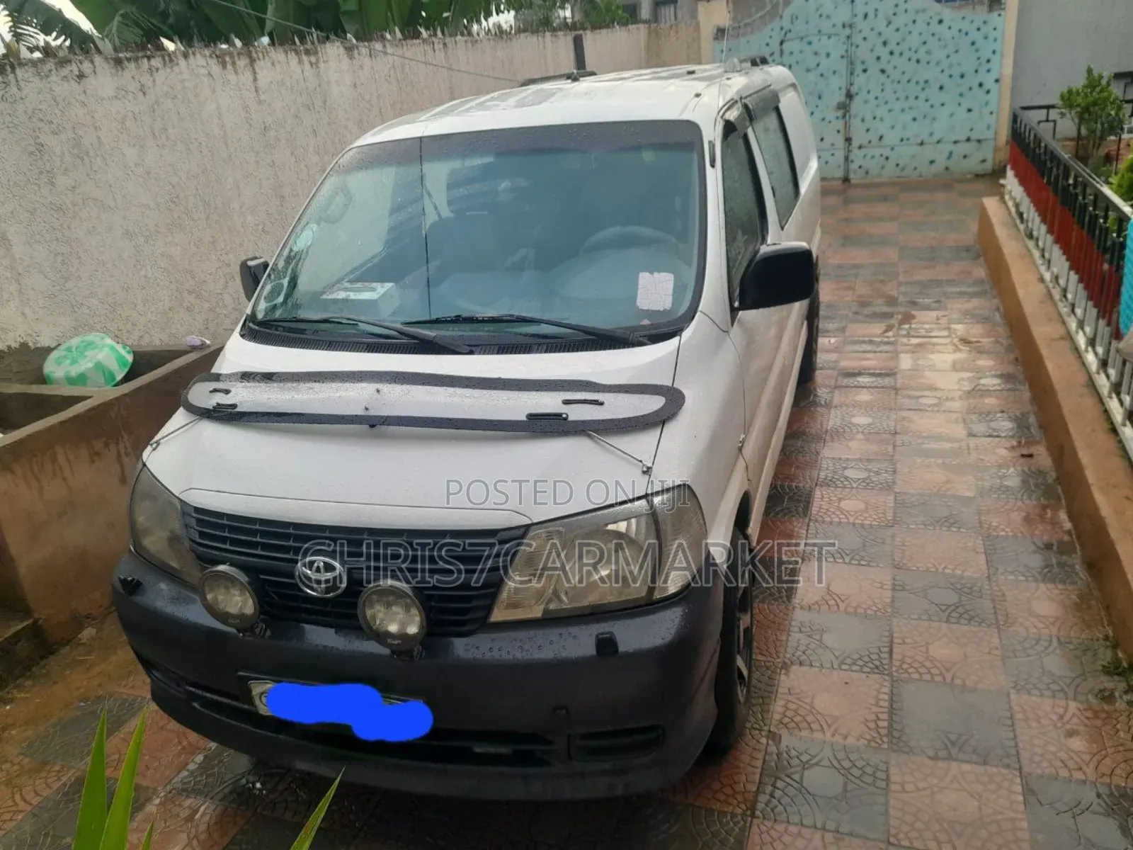 Toyota HiAce 2008 White