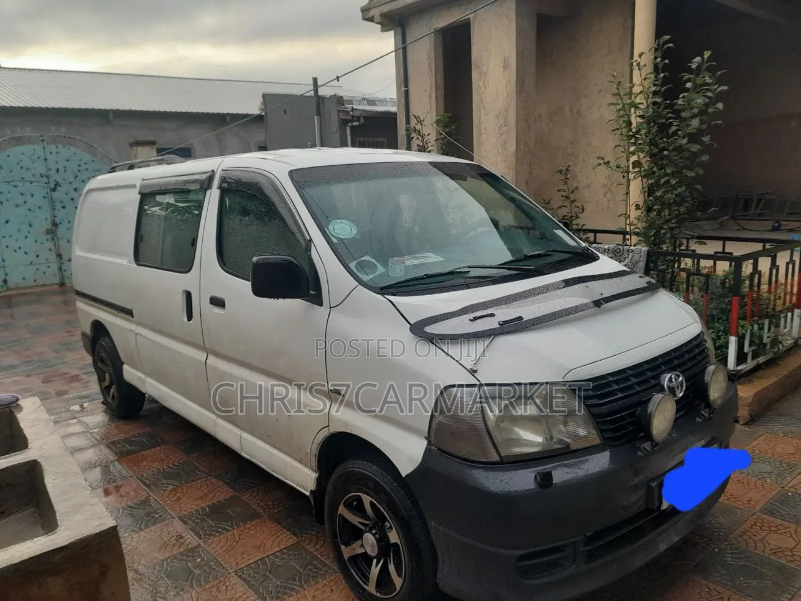 Toyota HiAce 2008 White