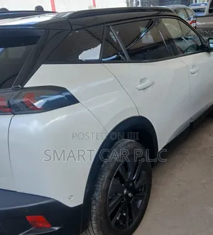 Photo - New Peugeot 2008 2023 White