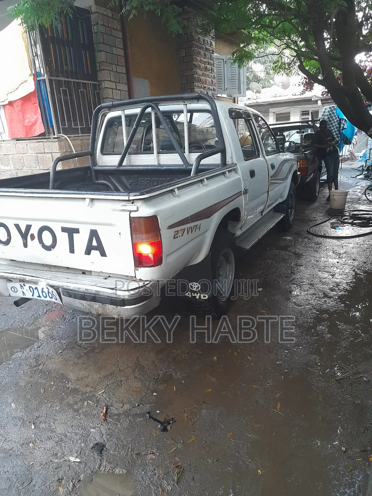 Toyota Hilux 1995 White