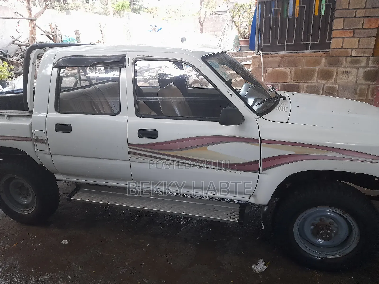 Toyota Hilux 1995 White
