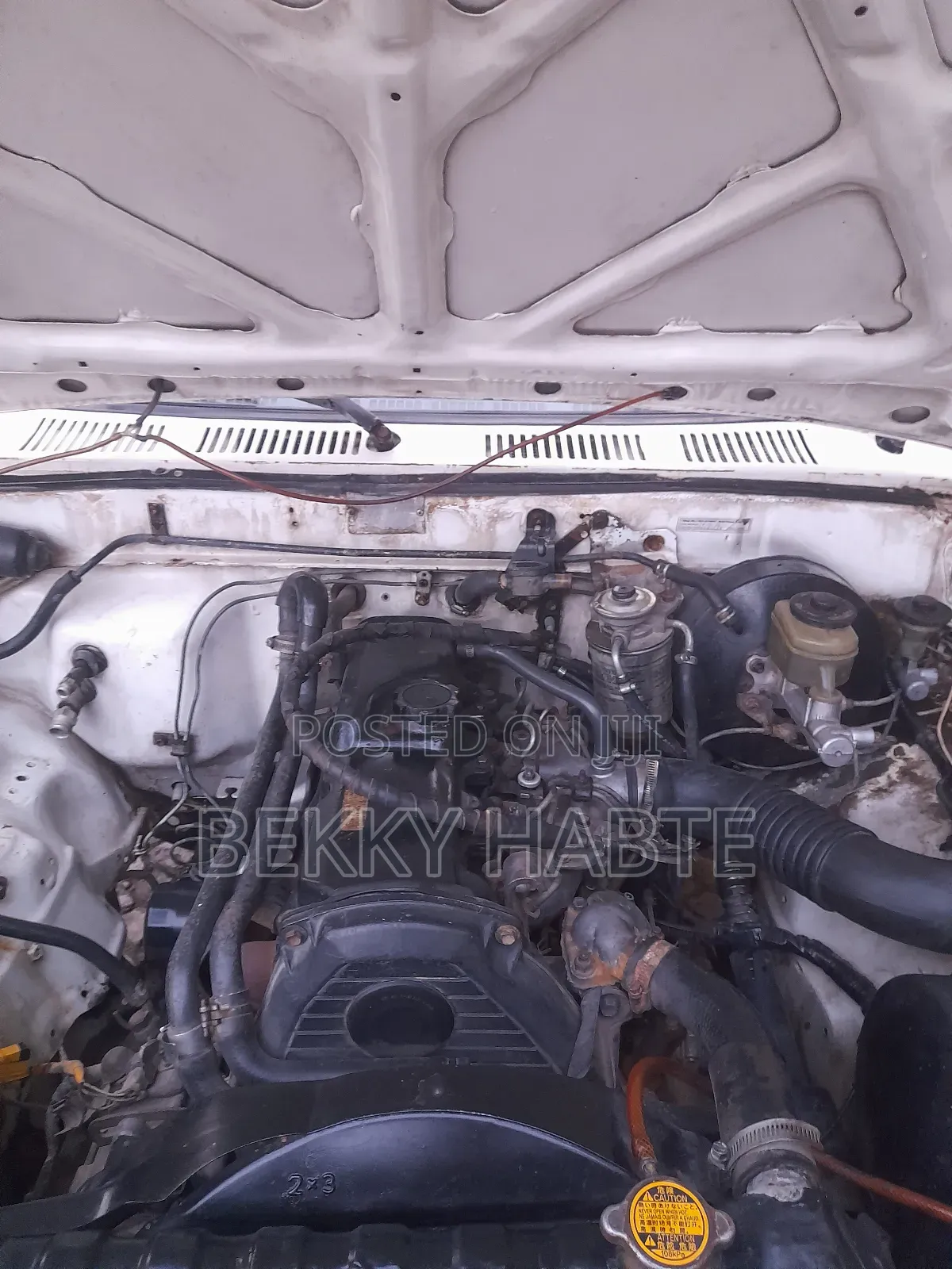 Toyota Hilux 1995 White