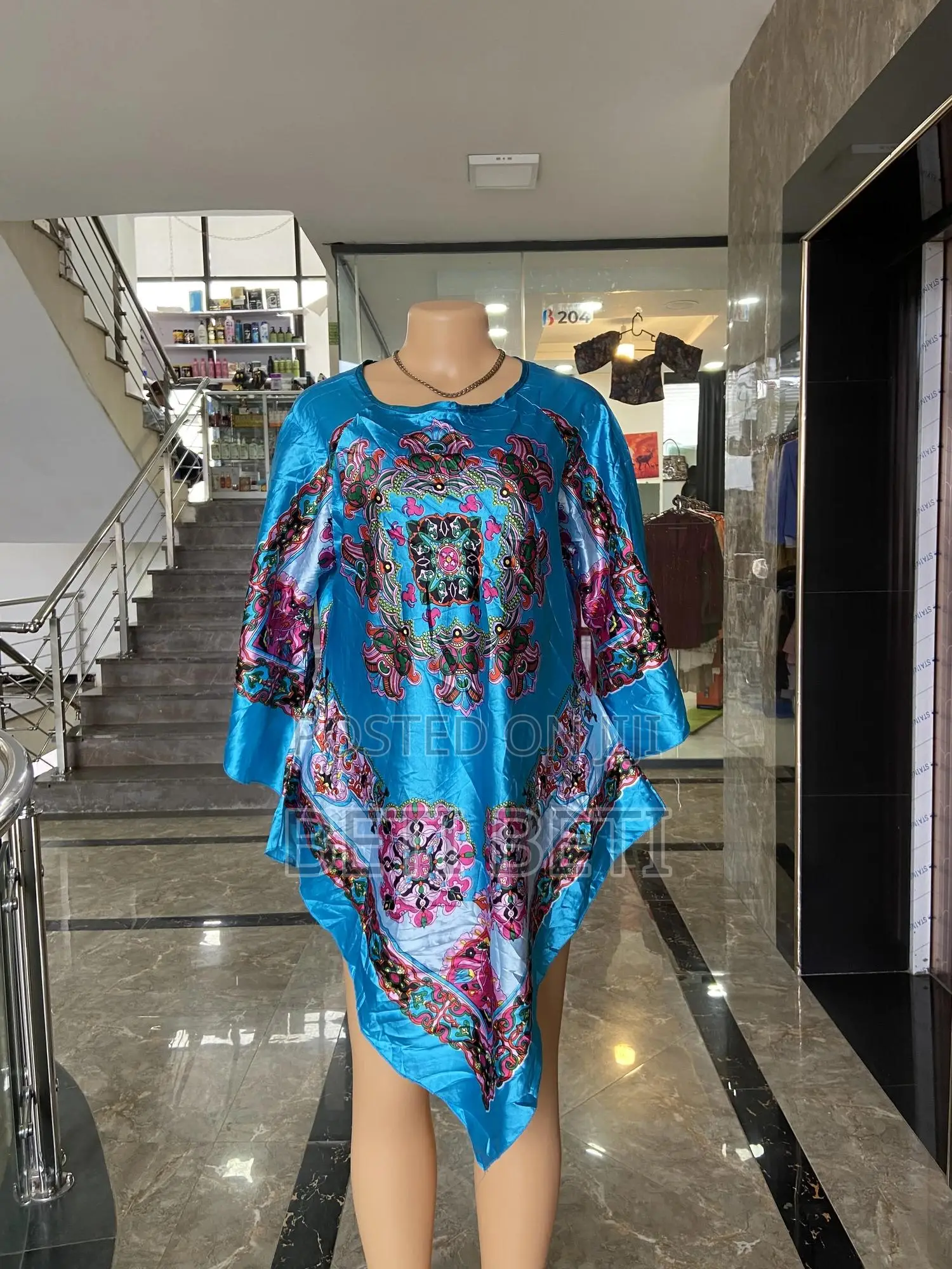 Bonda Blouse/Fyameta Thrift