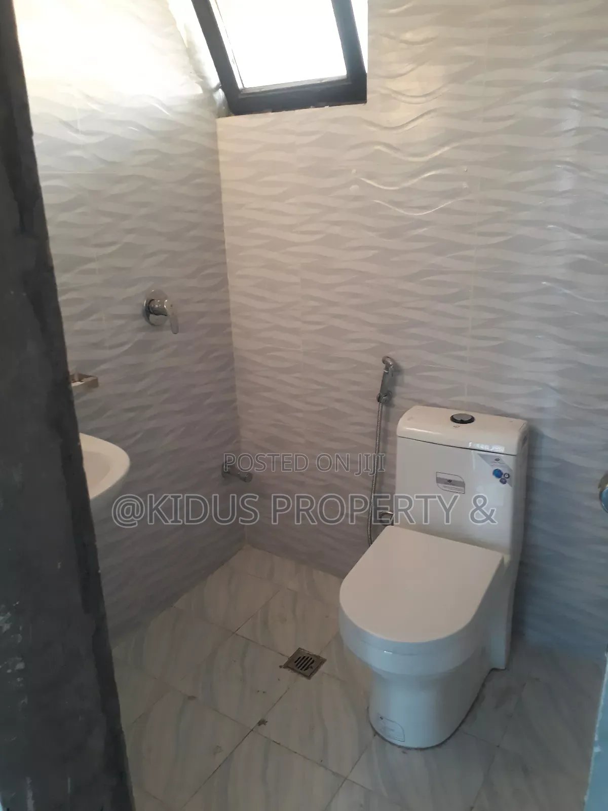 1bdrm Apartment in Nasswe Real State, Nifas Silk-Lafto for rent