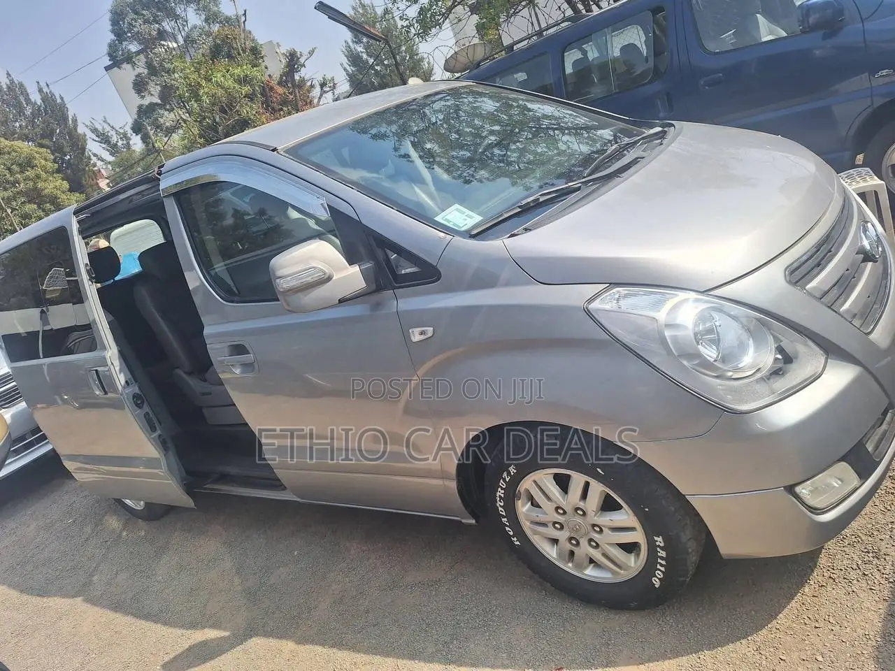 Hyundai Starex 2015 Silver