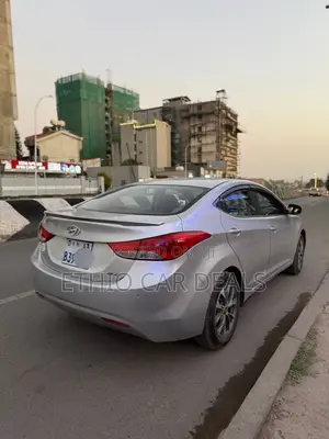 Hyundai Elantra 2013 Silver
