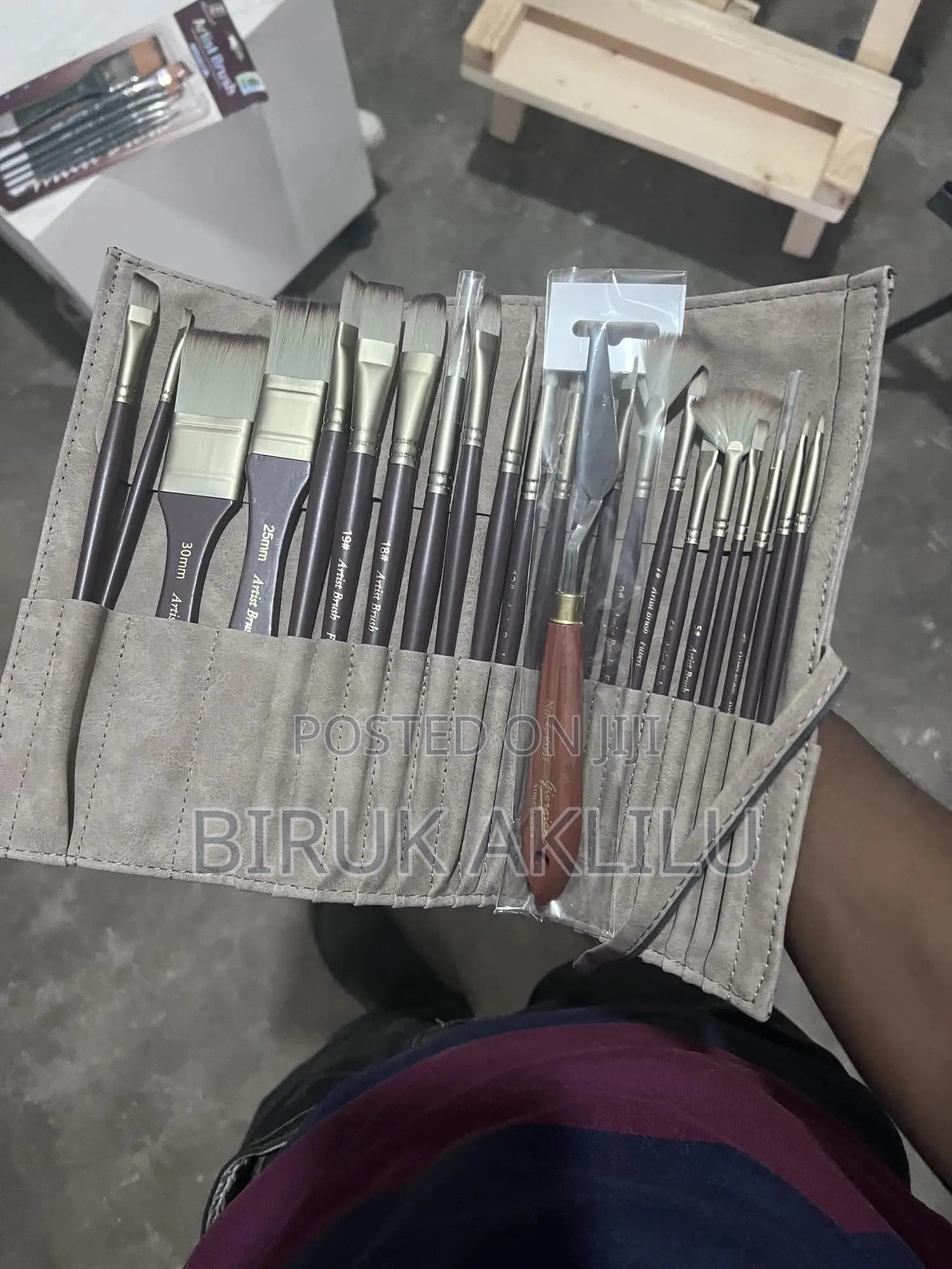 Giorgione Premium 24-Piece Artist Paint Brush Set.