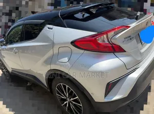 Toyota C-HR 2018 Silver