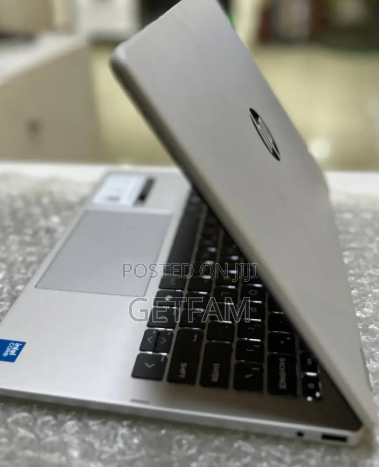 New Laptop HP OmniStudio X All-in-One 16GB Intel SSD 512GB