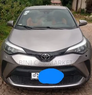 Photo - Toyota C-HR 2020 Silver