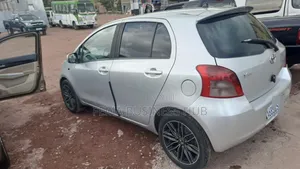 Toyota Yaris 1.0 2006 Silver