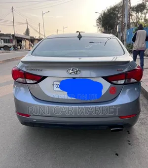 Hyundai Avante 2015 Gray