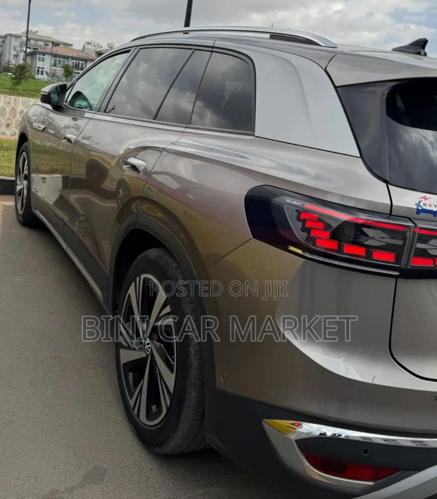 Volkswagen ID.6 Crozz 85 kWh RWD 2022 Gold