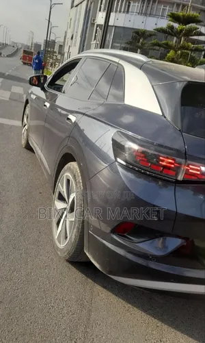 Volkswagen ID.6 2022 Gray