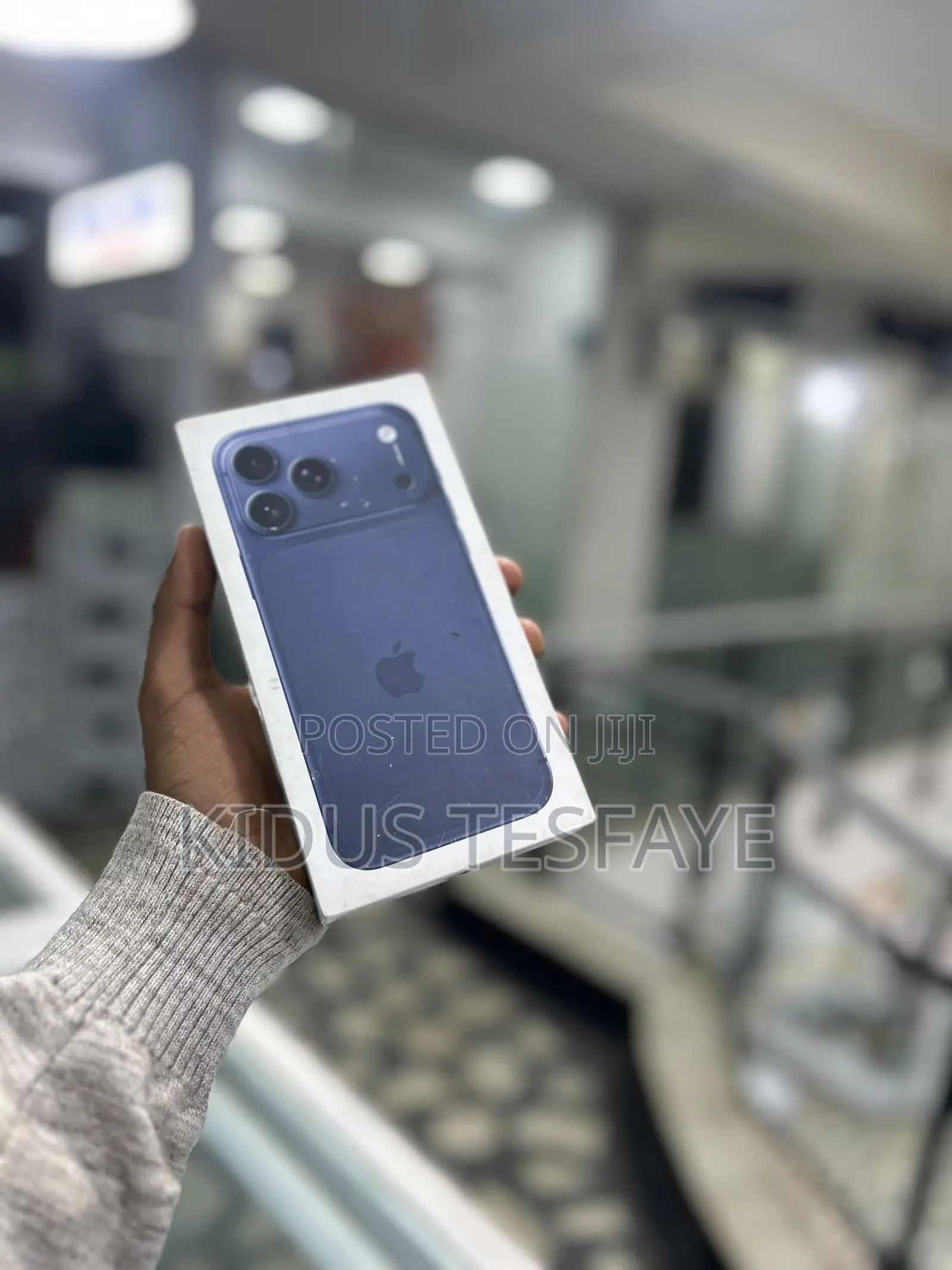 New Apple iPhone 17 Pro Max 256 GB Blue