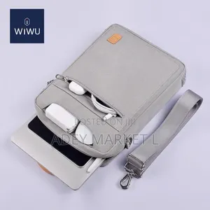 Photo - Wiwu Pioneer Laptop/Tablet Bag