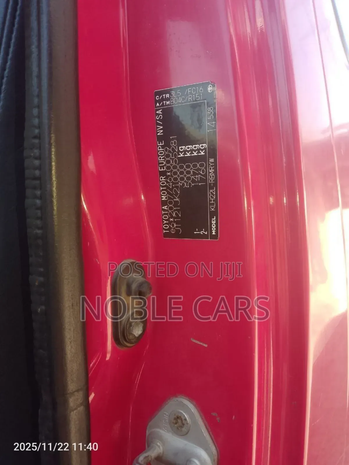 Toyota HiAce 2011 Red