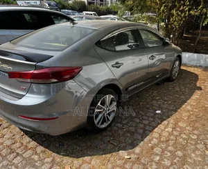 Hyundai Avante 2016 Gray