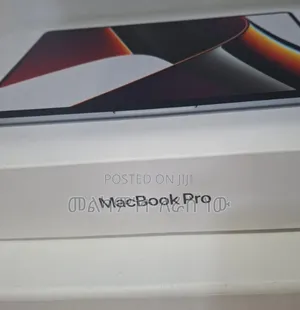 New Laptop Apple MacBook Pro 32GB Apple M1 Max SSD 1T