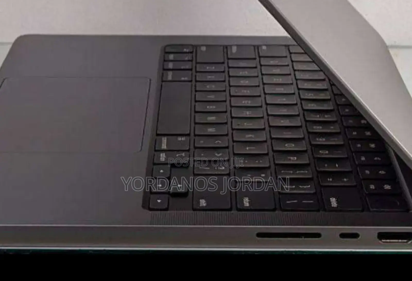 New Laptop Apple MacBook Pro M1 16GB Apple M1 Pro SSD 1T