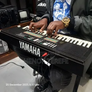 Yamaha PSS 470 Keyboard
