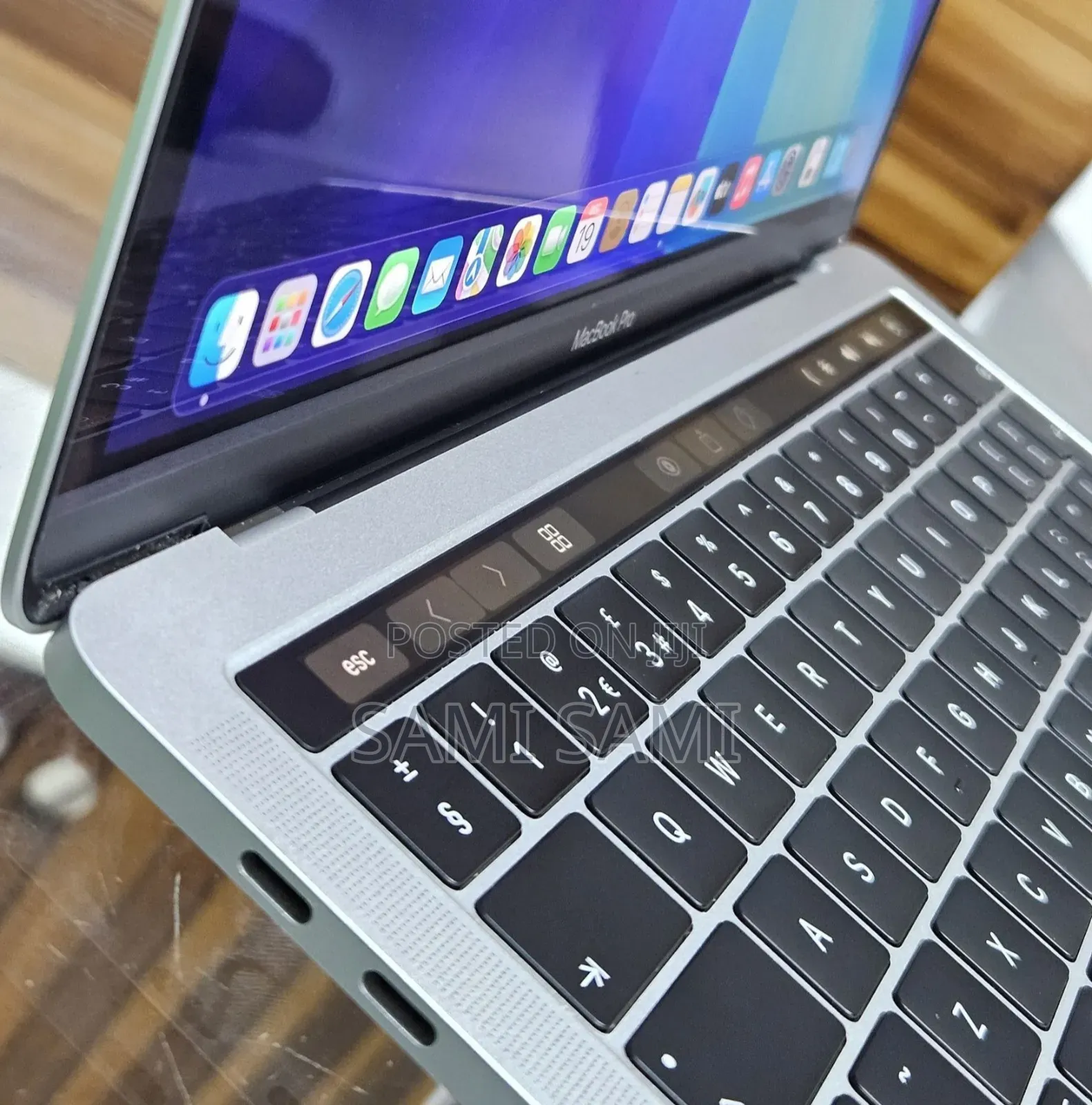 New Laptop Apple MacBook Pro 2019 8GB Intel Core I5 SSD 128GB