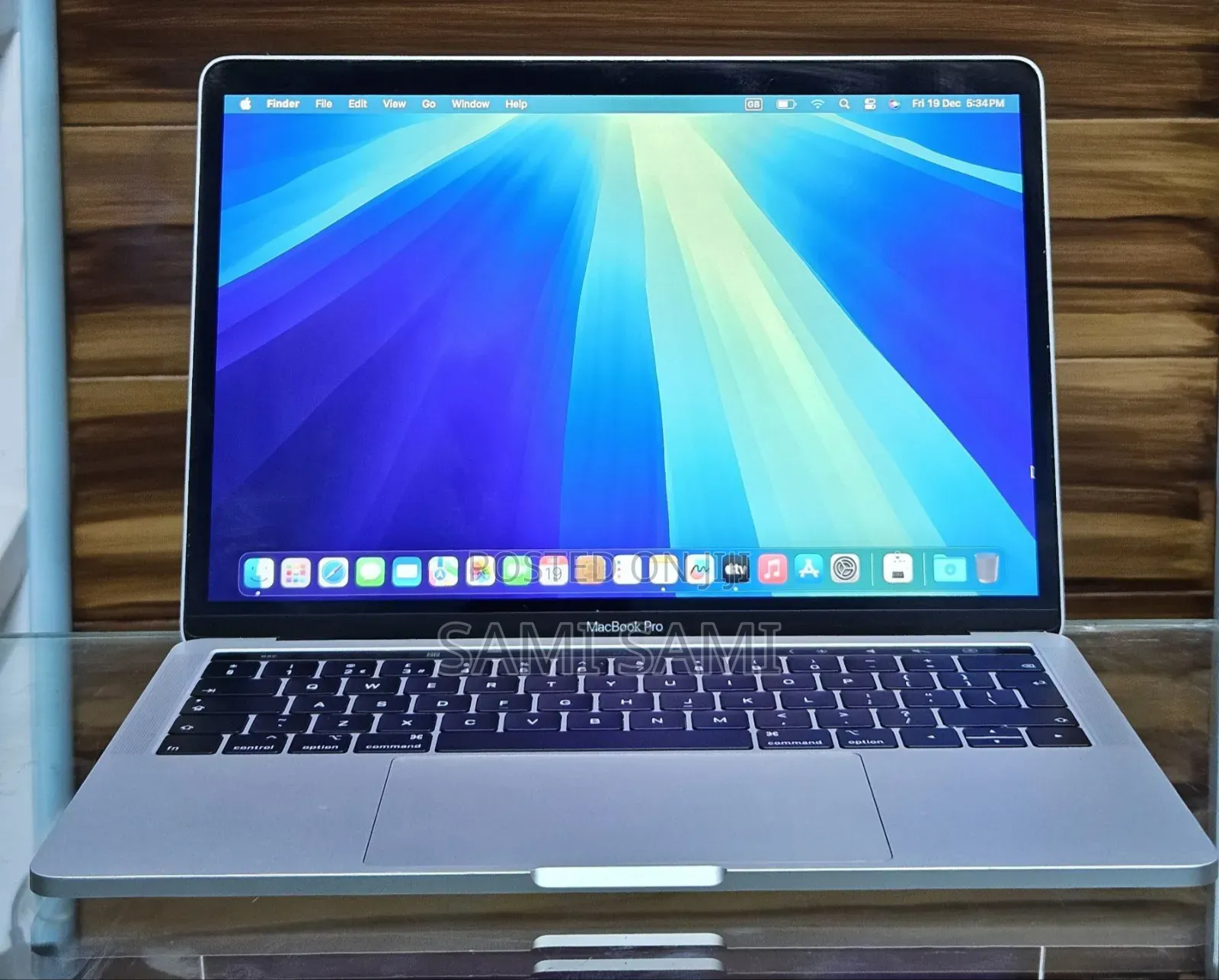 New Laptop Apple MacBook Pro 2019 8GB Intel Core I5 SSD 128GB