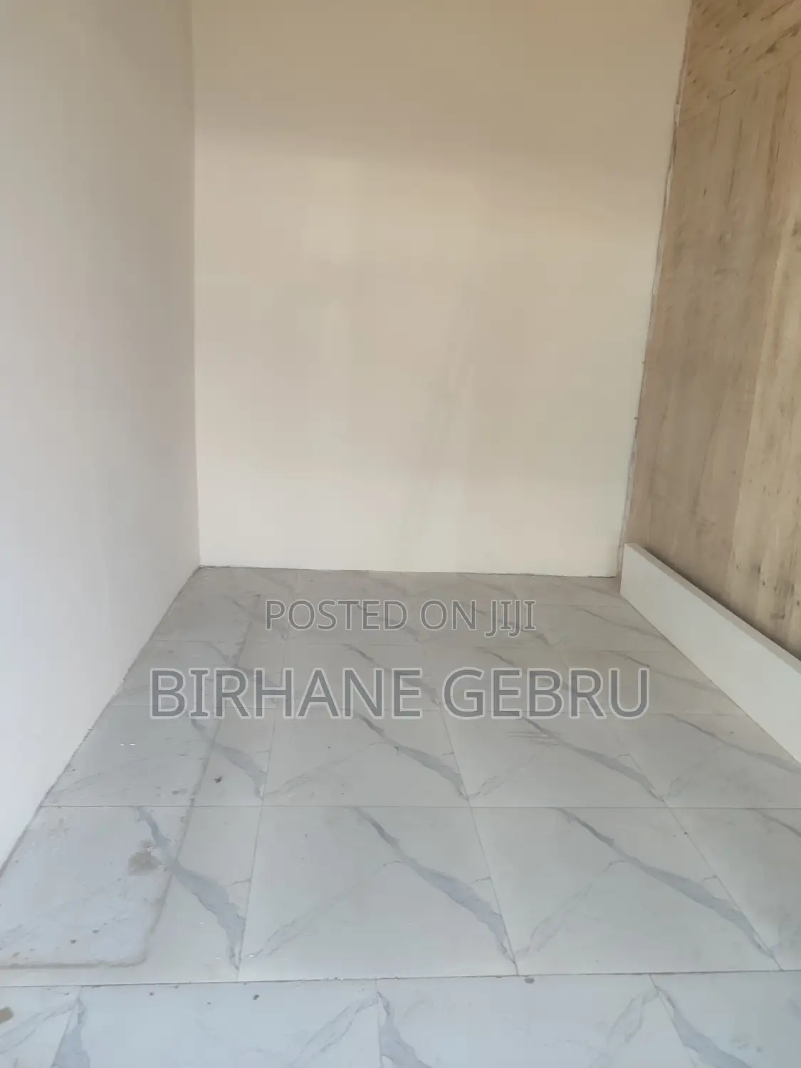 Shop Rent for Butik Cosmo Mobile and Other