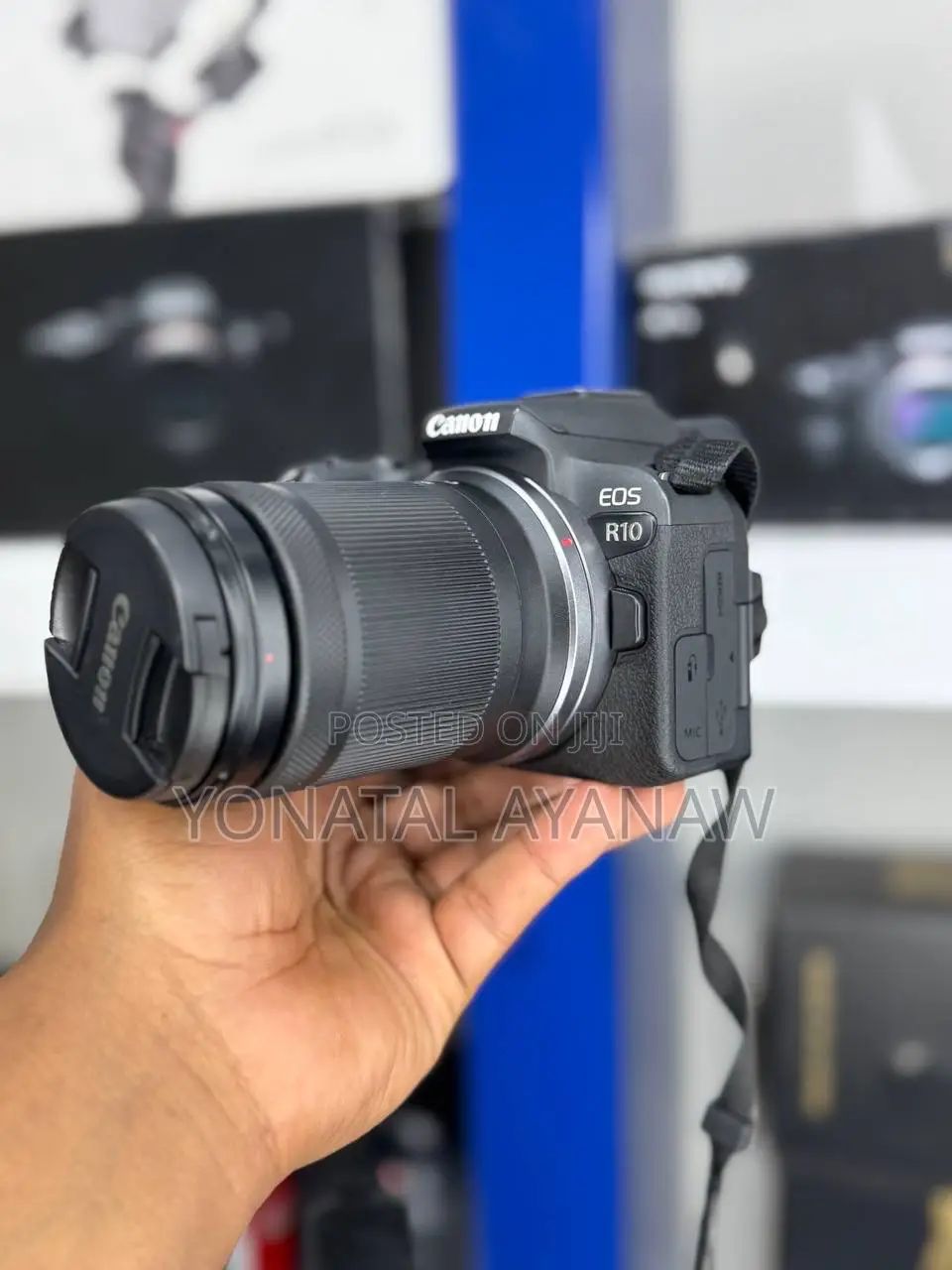 Canon R10 With 18-150mm